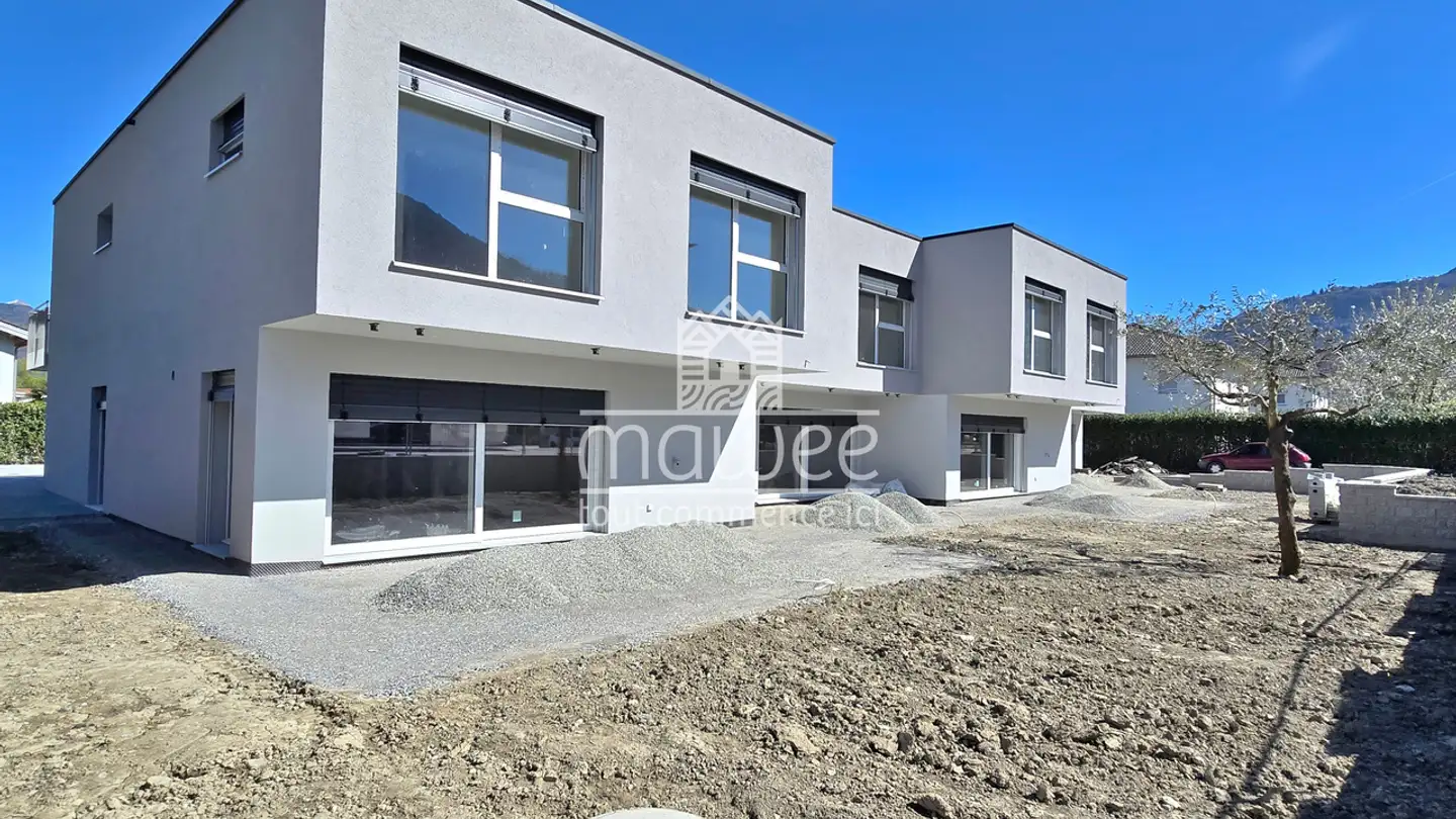 Row house for sale - 1868 Collombey - Photo 2