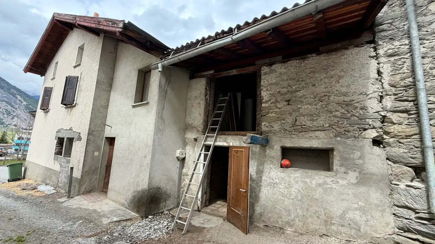 Single house for sale - 1908 Riddes