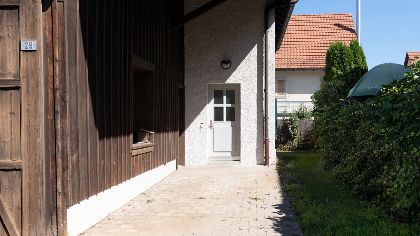 Semi-detached house for rent - Dorfstrasse 29, 8306 Brüttisellen - Photo 2