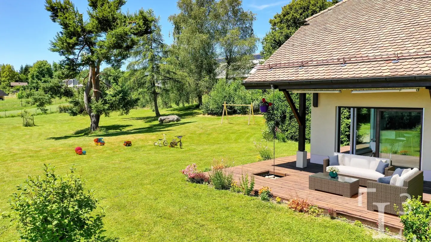 Single house for sale - 1001 - - Photo 3