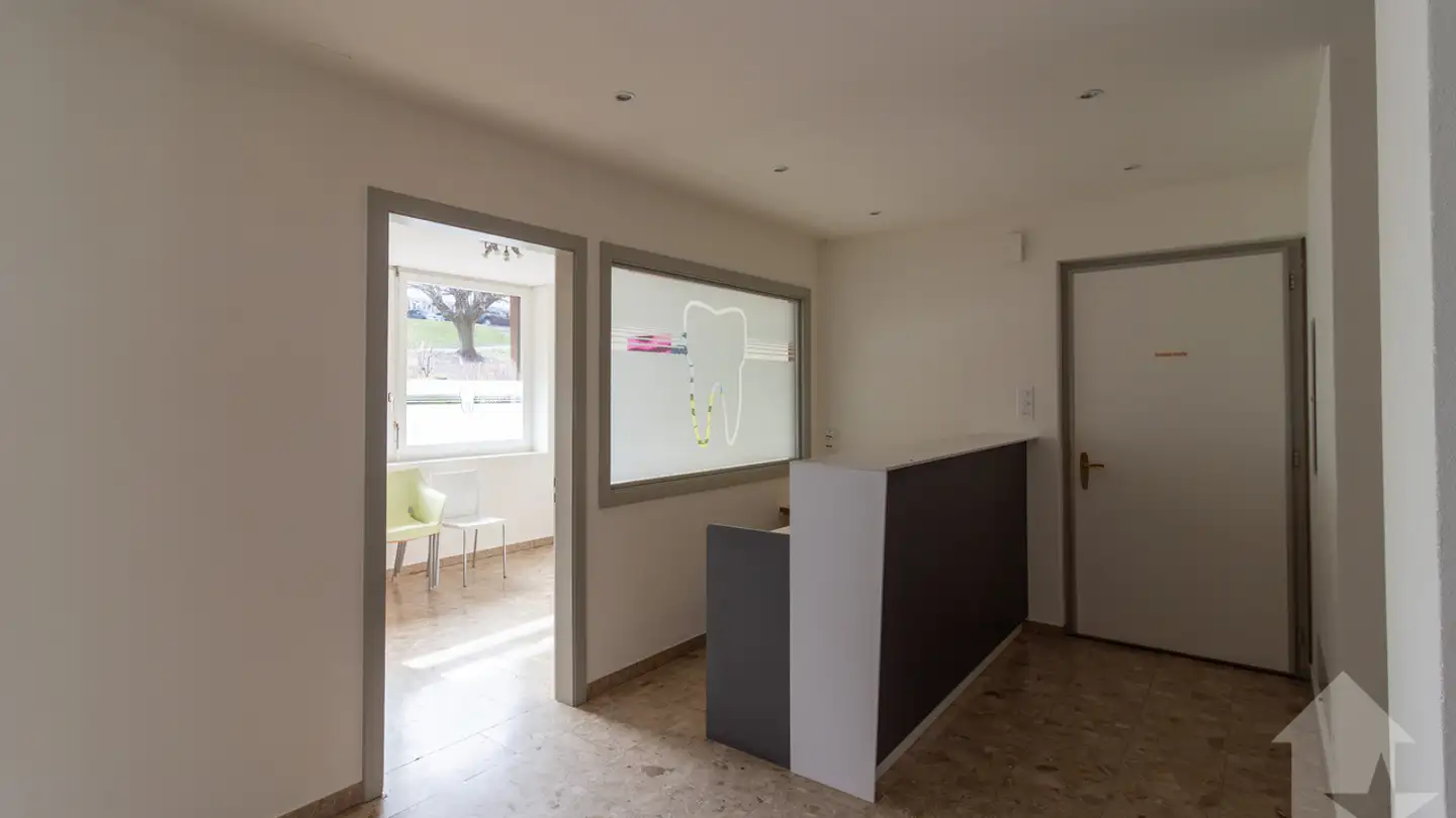 Office space for sale - 3966 Chalais - Photo 2
