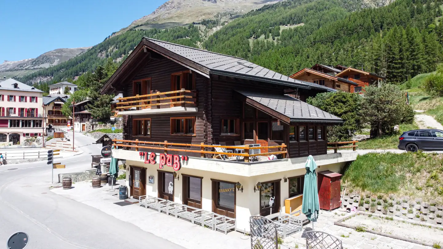 Bar à vendre - Rue Des Cinq 4000 31, 3961 Zinal - Photo 2