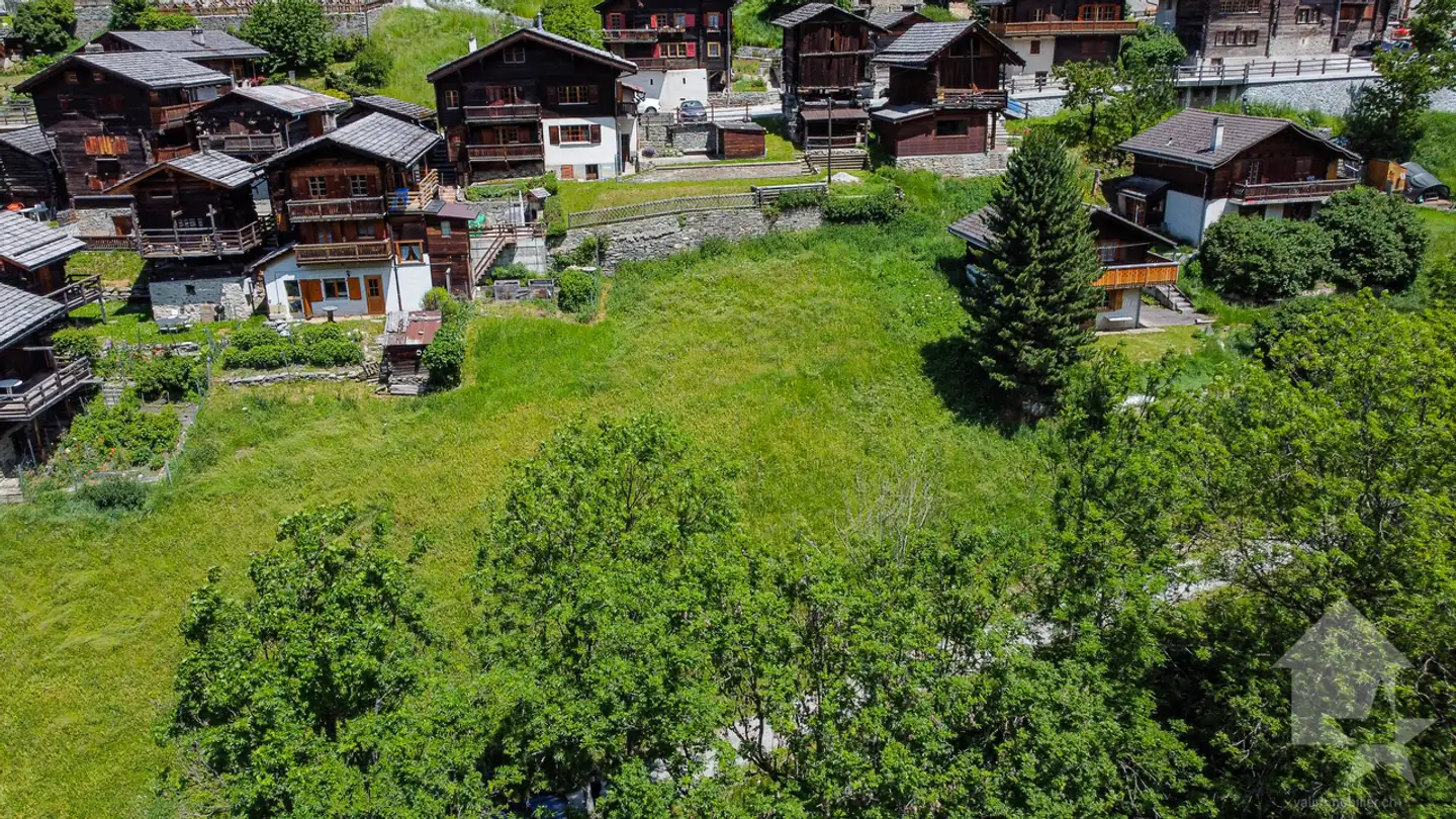 Constructible plot for sale - Le Zoc, 3961 Ayer