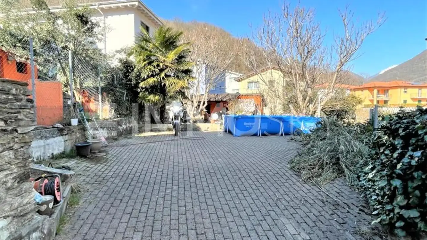 Constructible plot for sale - 6805 Mezzovico