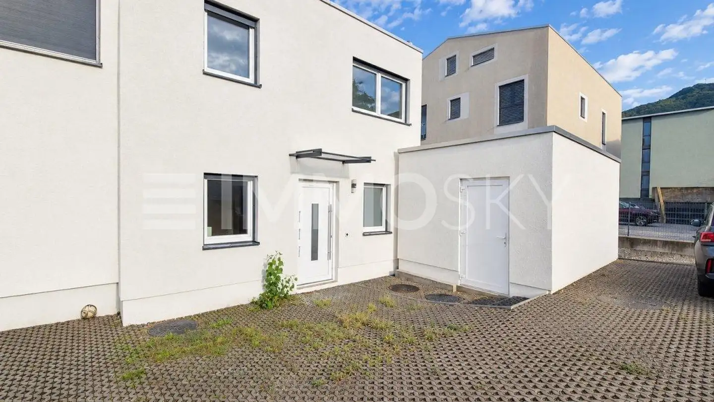 Row house for sale - 6874 Castel San Pietro