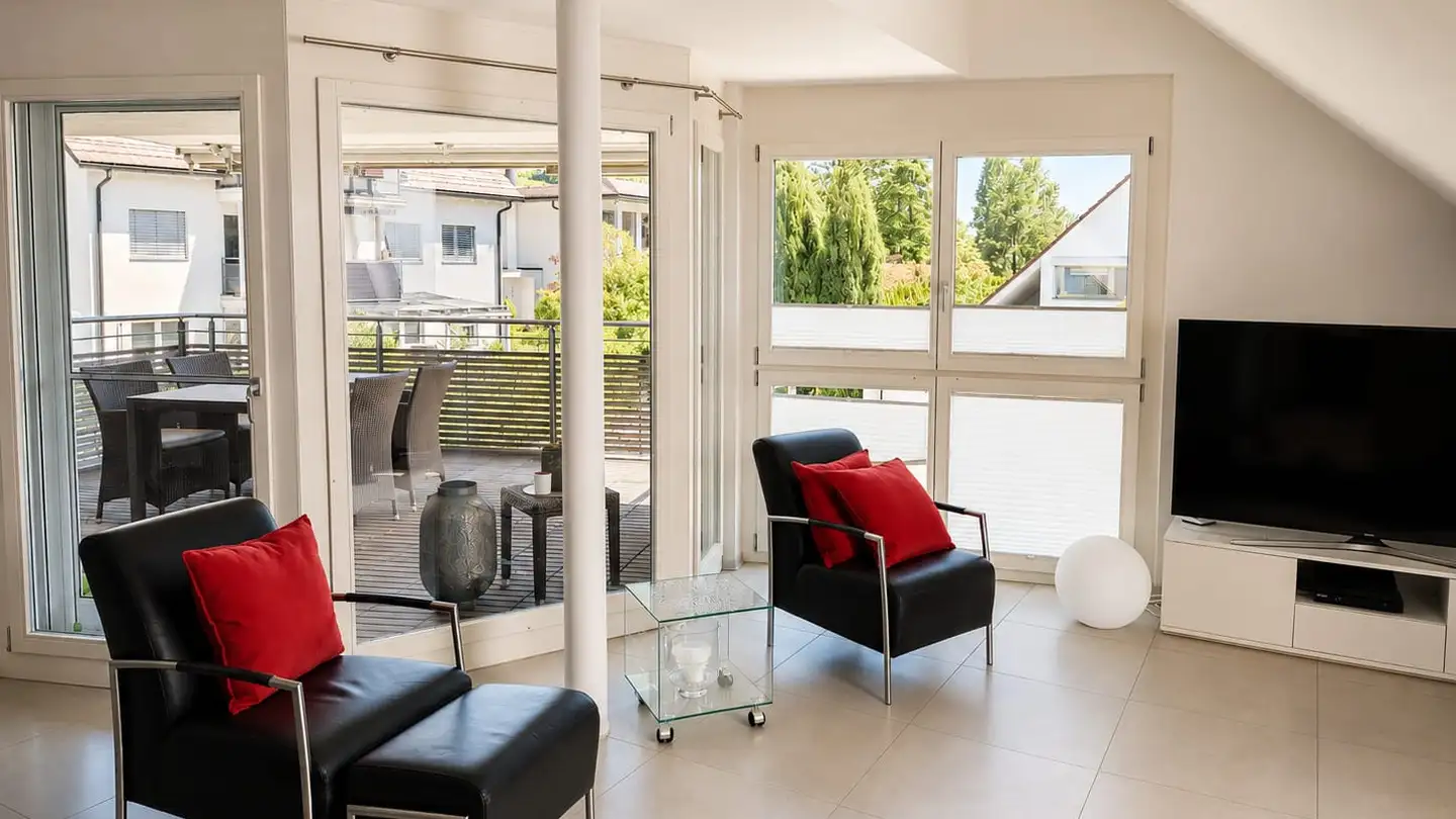 Dachgeschosswohnung mieten - Längglistrasse 4, 8104 Weiningen ZH - Foto 2