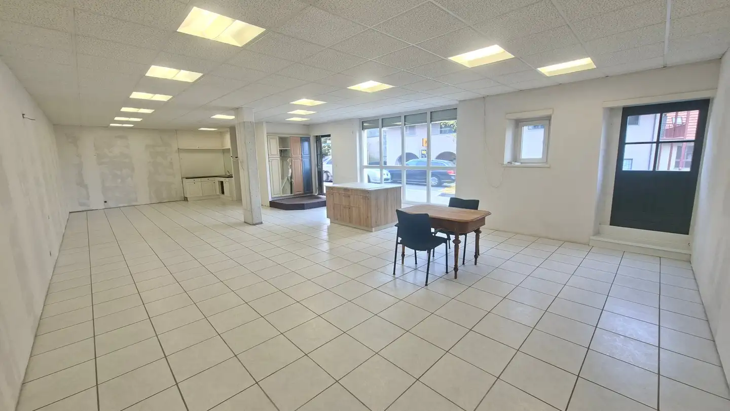 Commerciale in affitto - Liestalerstrasse 6, 4412 Nuglar