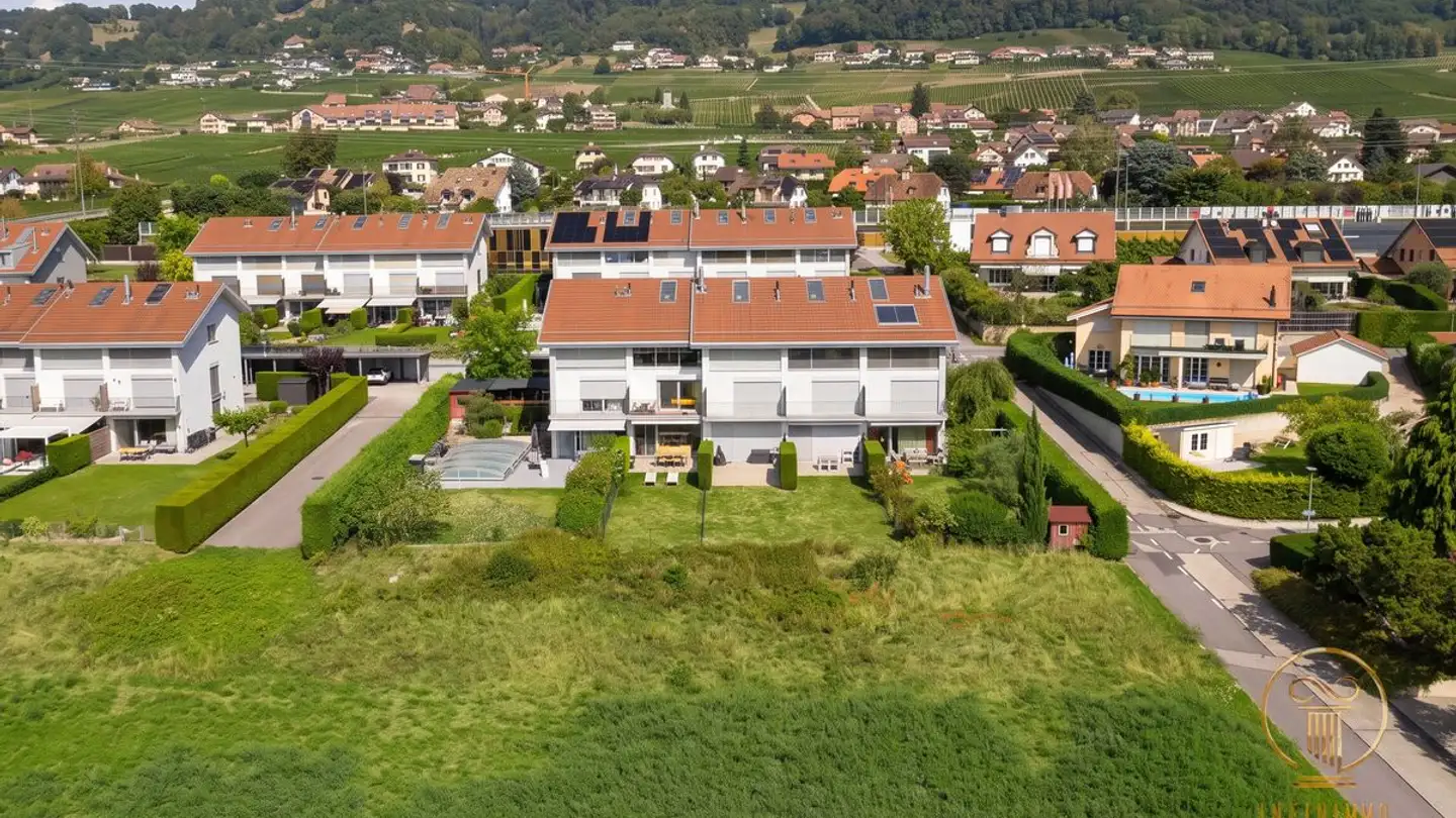 Single house for sale - 1185 Mont-sur-Rolle