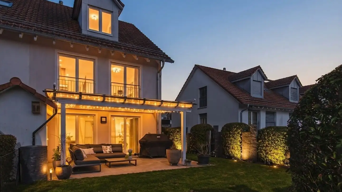 Maison en terrasse à vendre - Spitzackerstrasse, 8635 Dürnten
