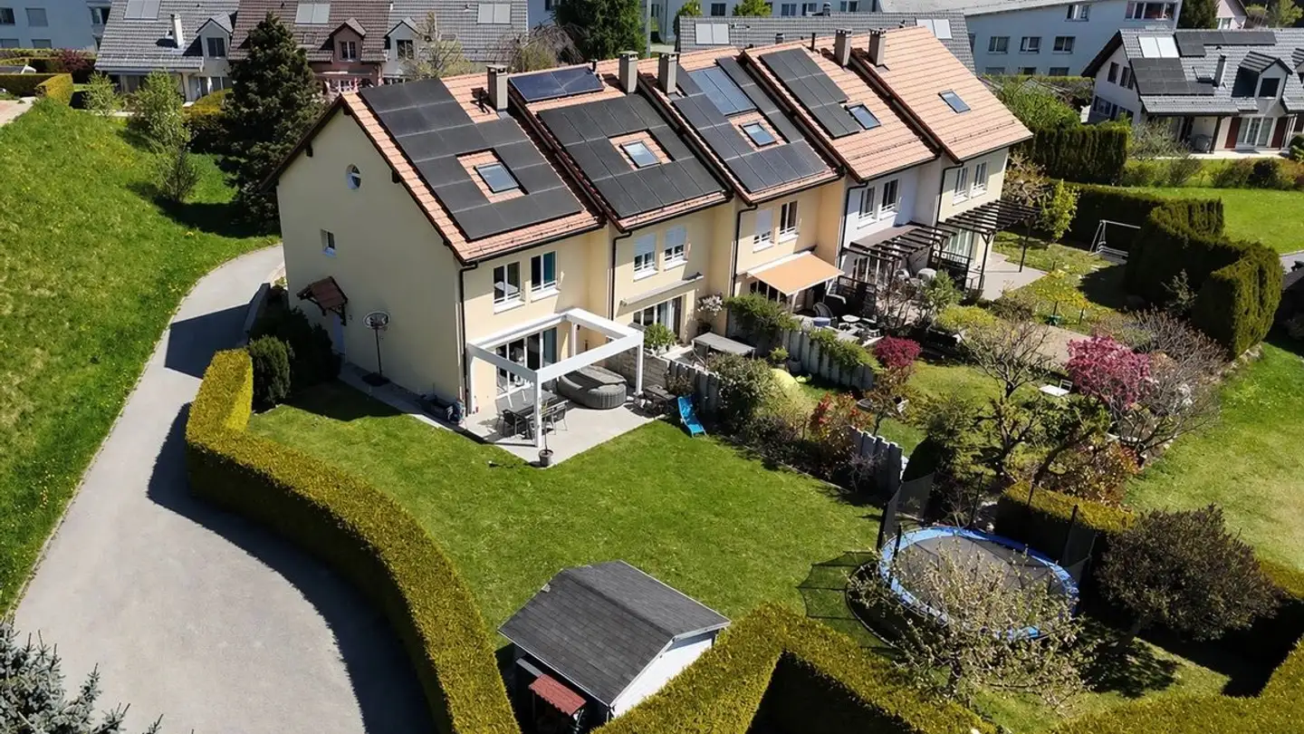 Row house for rent - Route Du Jorat 160, 1000 Lausanne 26 - Photo 2