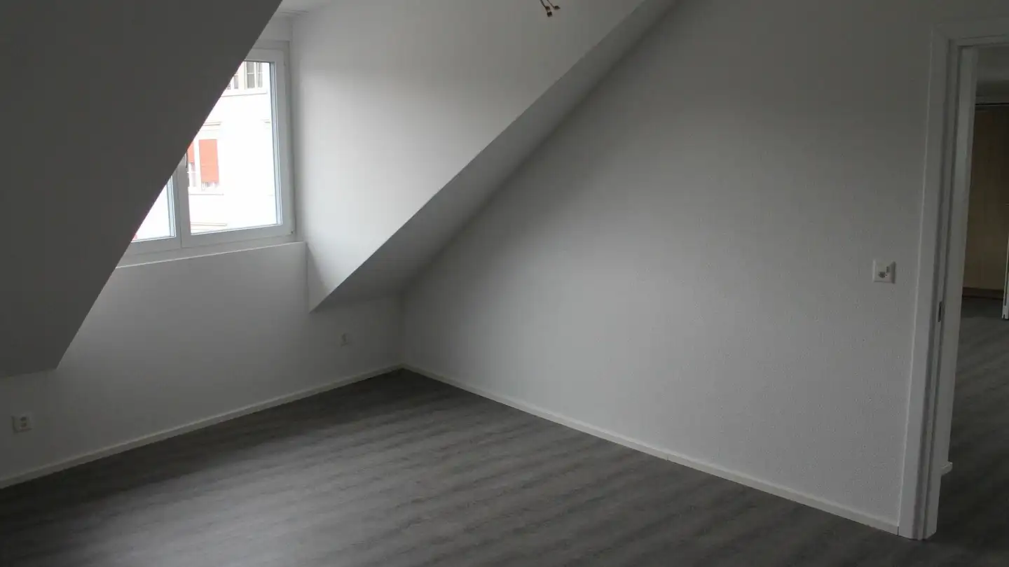 Attic flat for rent - Alpsteinstrasse 14c, 9100 Herisau - Photo 4