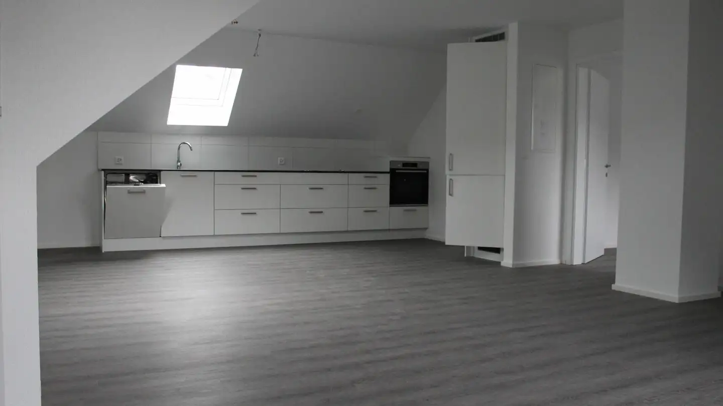 Attic flat for rent - Alpsteinstrasse 14c, 9100 Herisau - Photo 2