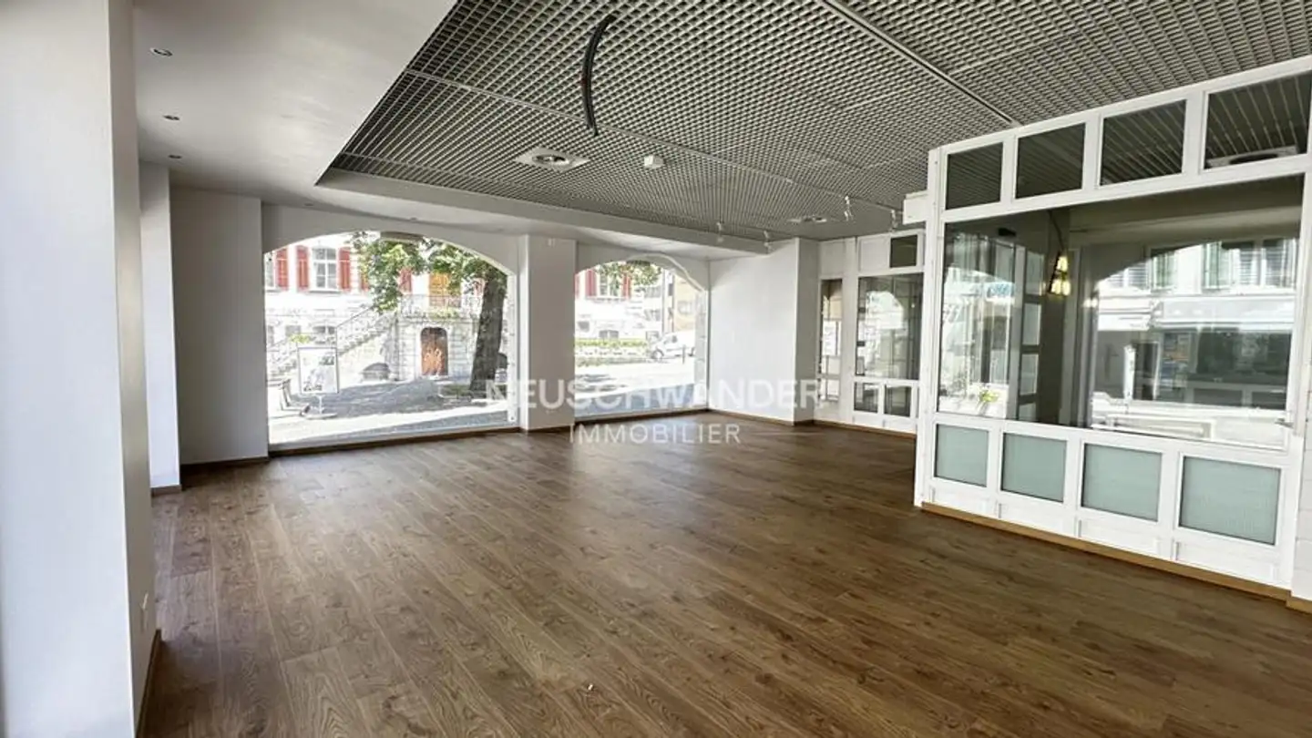 Commercial à louer - 2800 Delémont - Photo 4
