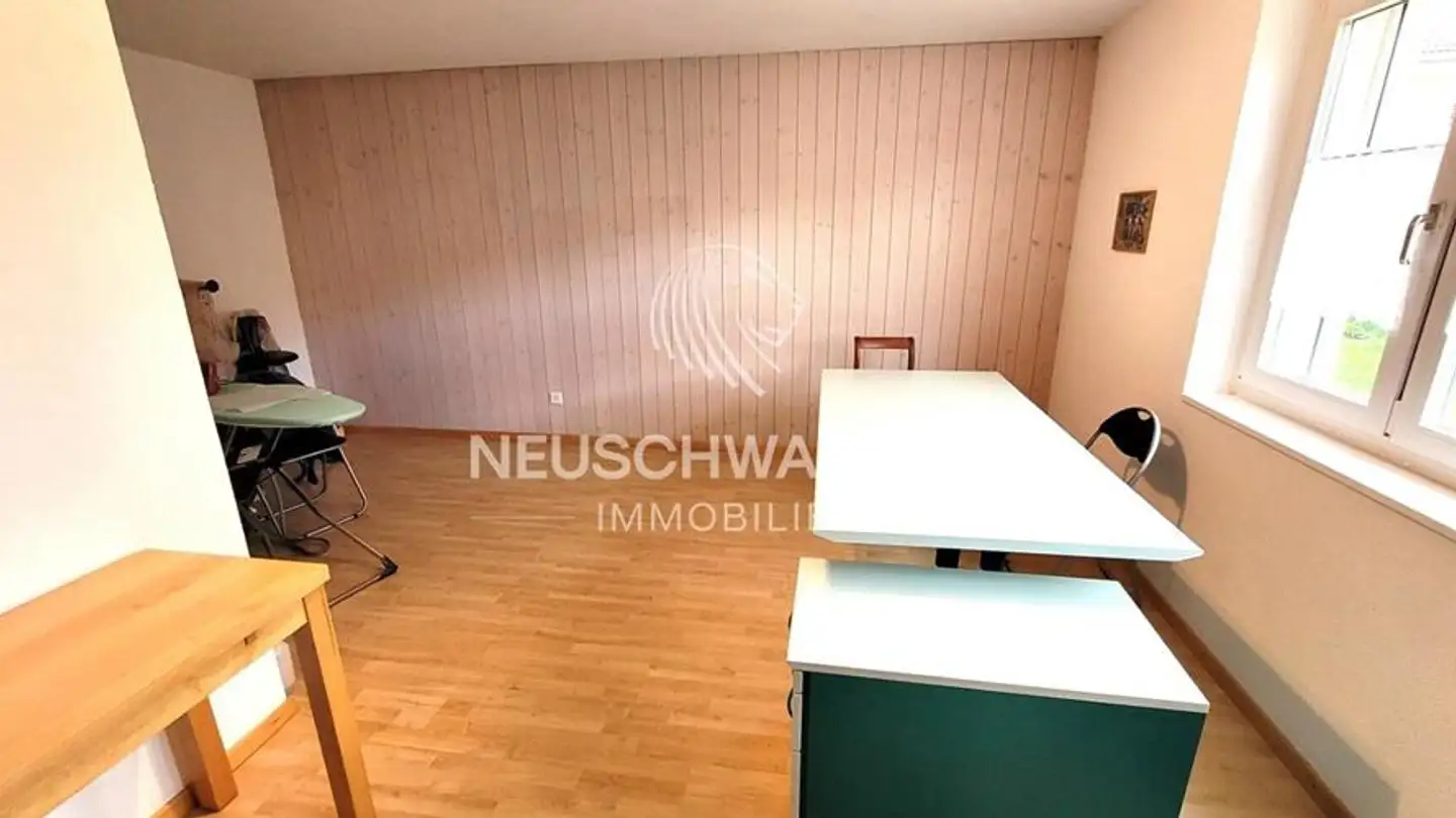 Spazio ufficio in affitto - 2842 Rossemaison