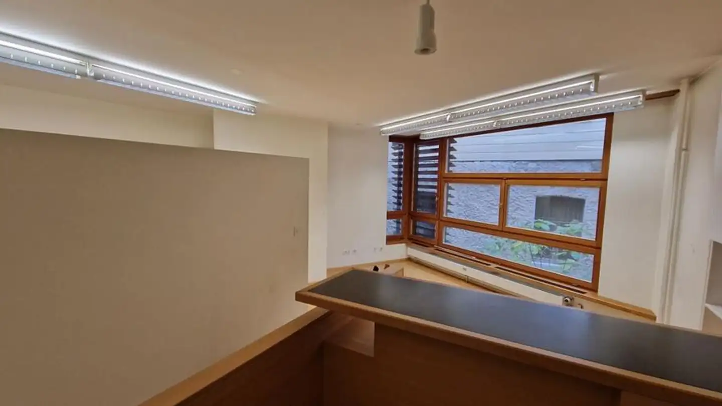 Gewerbe mieten - Rue Du 23-Juin 13, 2800 Delémont - Foto 4