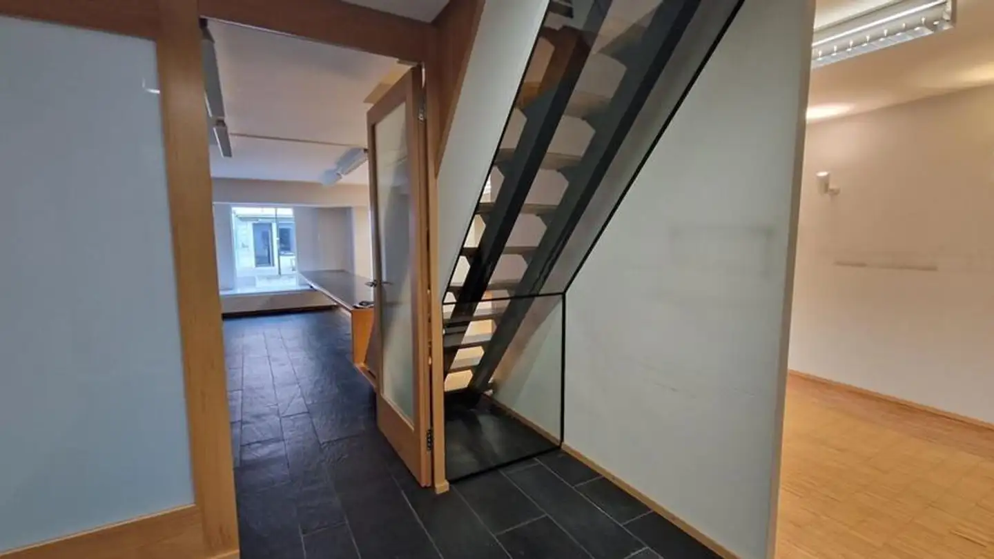 Commercial for rent - Rue Du 23-Juin 13, 2800 Delémont