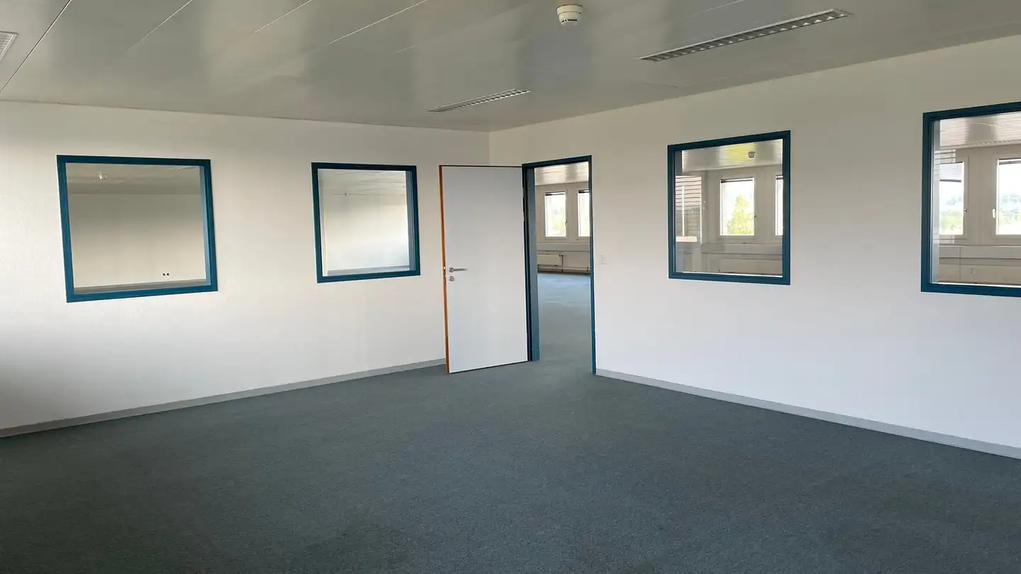 Bürofläche mieten - Riedmattstrasse 9, 8153 Rümlang - Foto 4