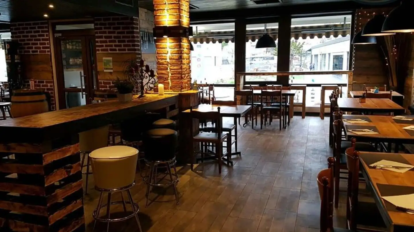 Gewerbe mieten - Faubourg St-Germain 14, 2900 Porrentruy - Foto 4