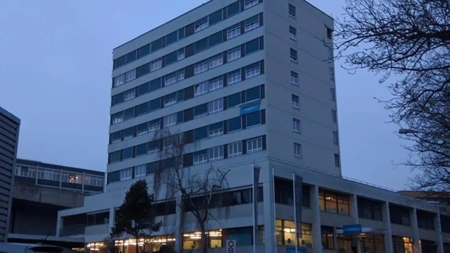 Commercial for rent - Rue Des Tunnels 3, 2000 Neuchâtel - Photo 3