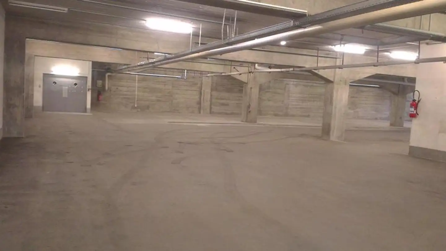 Commercial for rent - Rue Des Tunnels 3, 2000 Neuchâtel - Photo 2