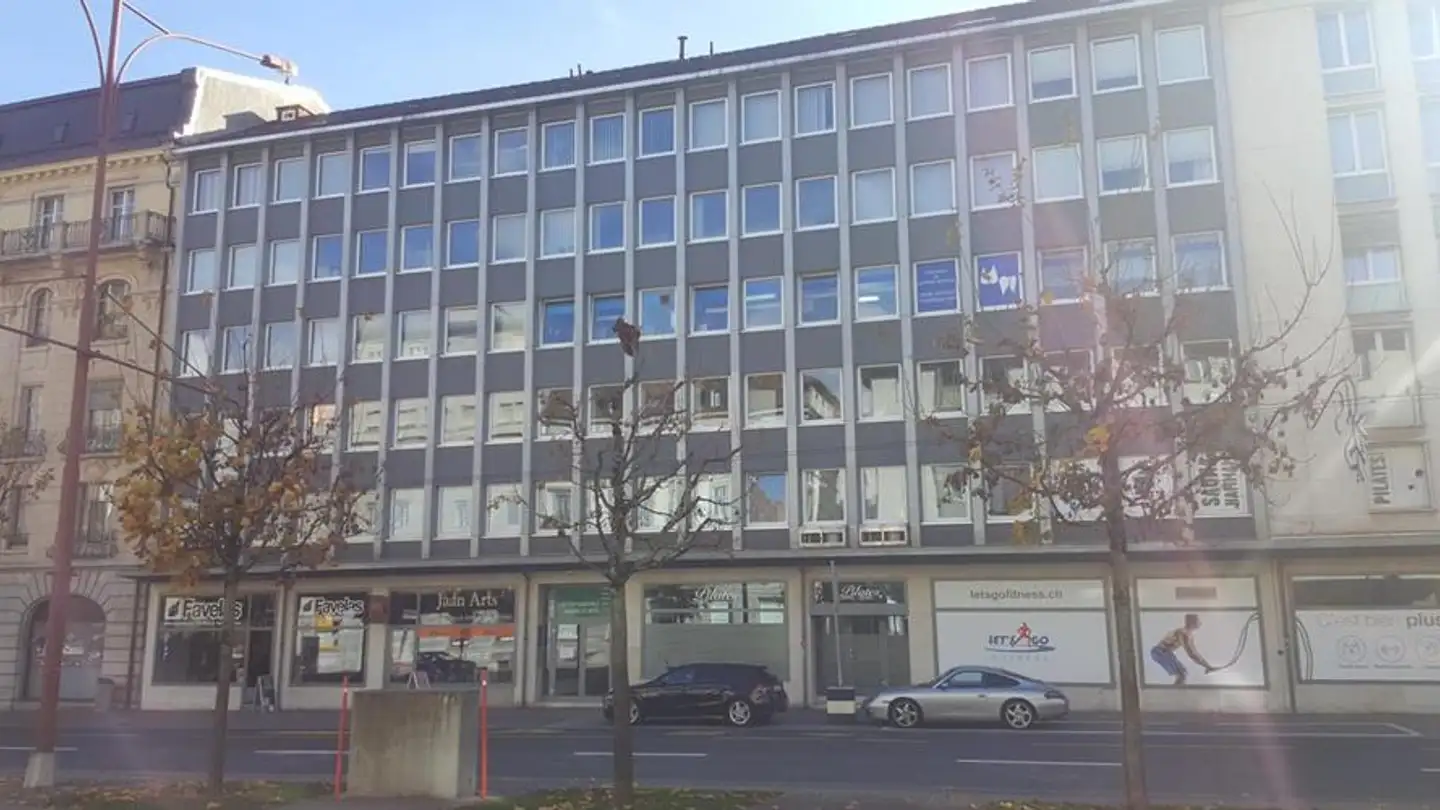 Bureau à louer - Avenue Léopold-Robert 75, 2300 La Chaux-de-Fonds - Photo 2