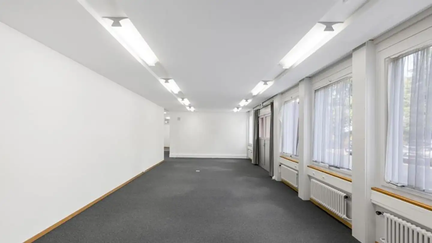 Commercial for rent - Rue Du Chasselas 1, 2034 Peseux - Photo 2