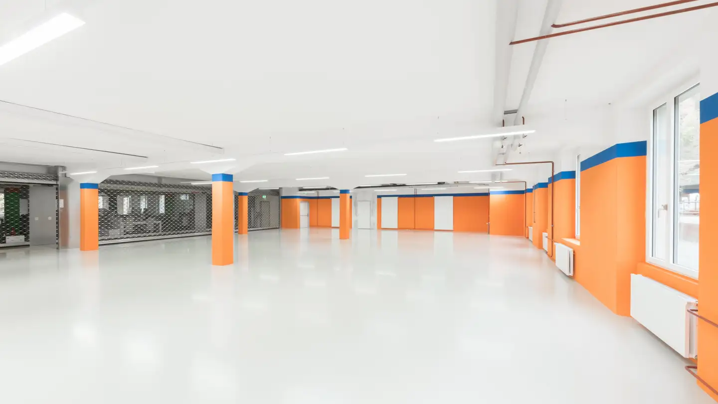 Gewerbe mieten - Zürichstrasse 17, 8607 Aathal-Seegräben - Foto 2
