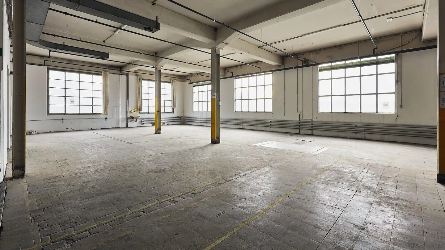 Commercial à louer - Fabrikstrasse 1, 4562 Biberist