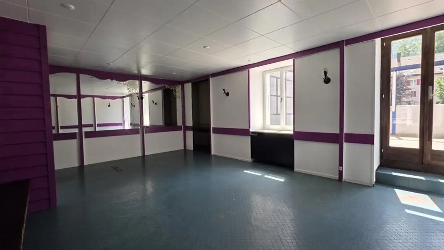 Commercial à louer - Rue Daniel-Jeanrichard 13, 2400 Le Locle - Photo 2