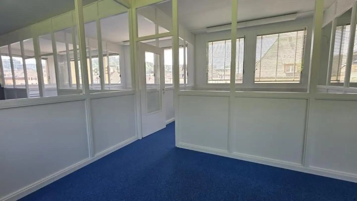 Commercial à louer - Rue des Billodes 26, 2400 Le Locle - Photo 2