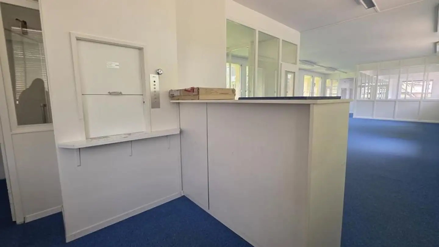 Commercial à louer - Rue des Billodes 26, 2400 Le Locle