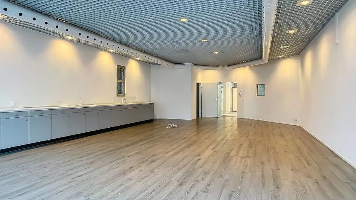 Commercial for rent - Hauptstrasse 25, 3186 Düdingen - Photo 2