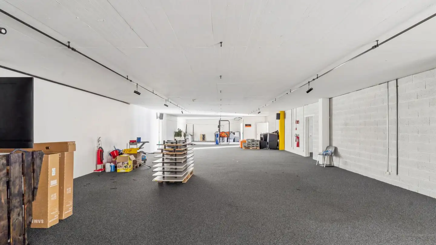 Commercial for rent - 3900 Gamsen - Photo 3