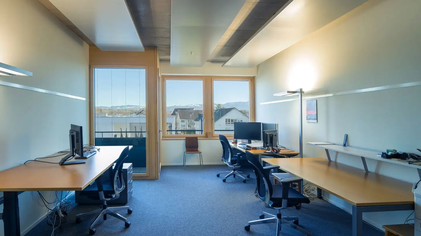 Bureau à louer - Flurstrasse, 6332 Hagendorn - Photo 3