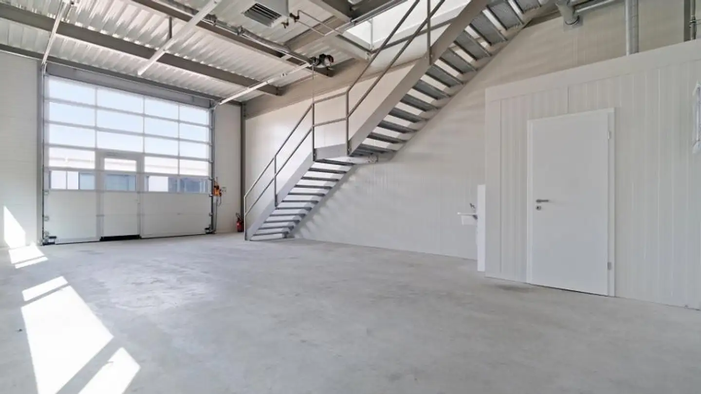 Commercial à louer - Rue Saint-Georges 4, 2800 Delémont - Photo 2