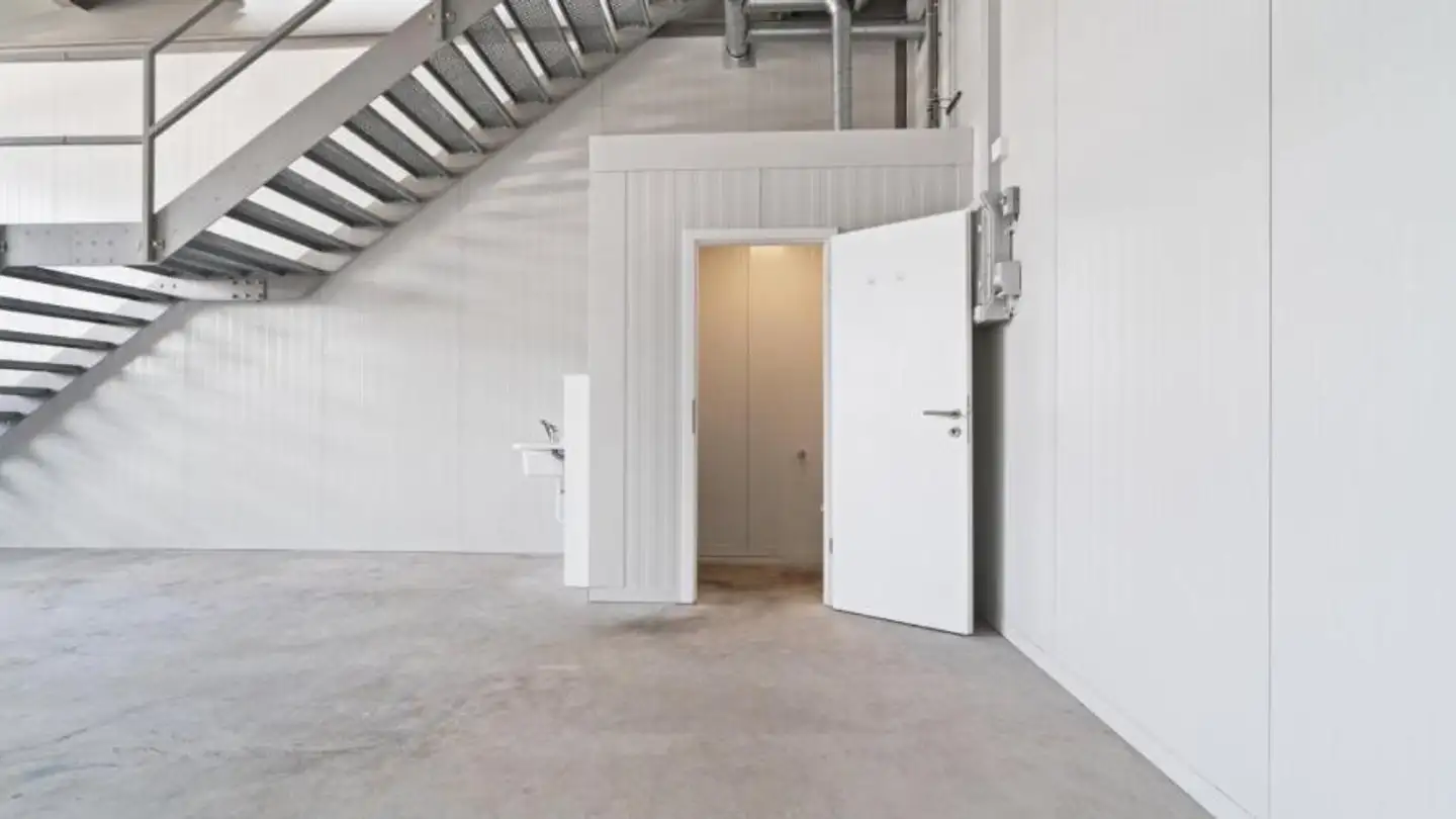 Commercial à louer - Rue Saint-Georges 4, 2800 Delémont - Photo 3