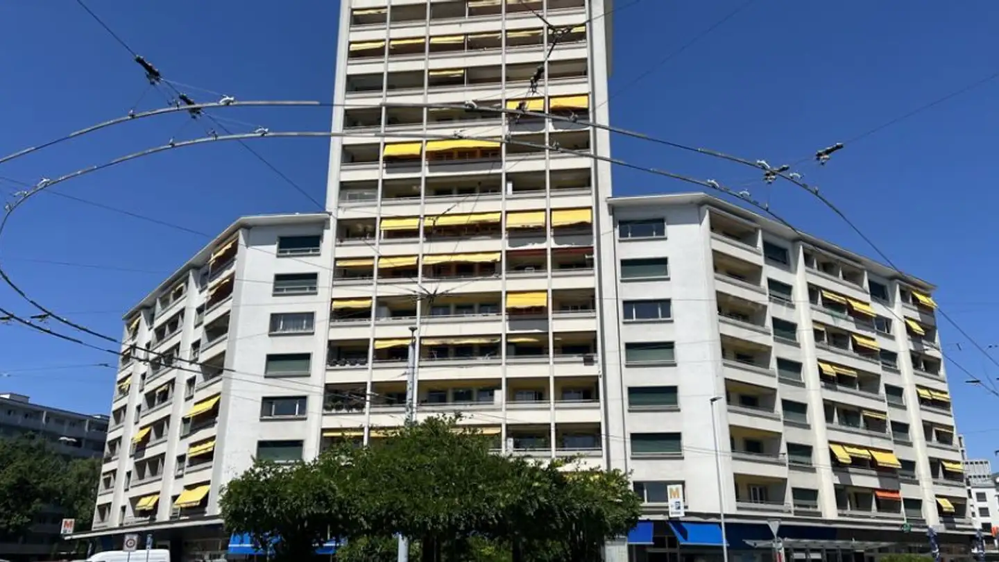 Gewerbe mieten - Avenue Du Tir Fédéral 18, 1024 Ecublens VD