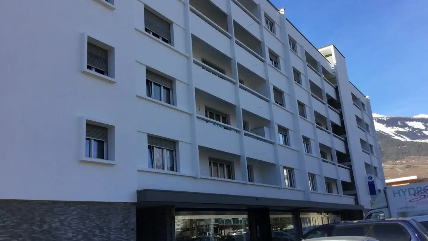 Storage space for rent - Avenue De La Gare 11, 1964 Conthey