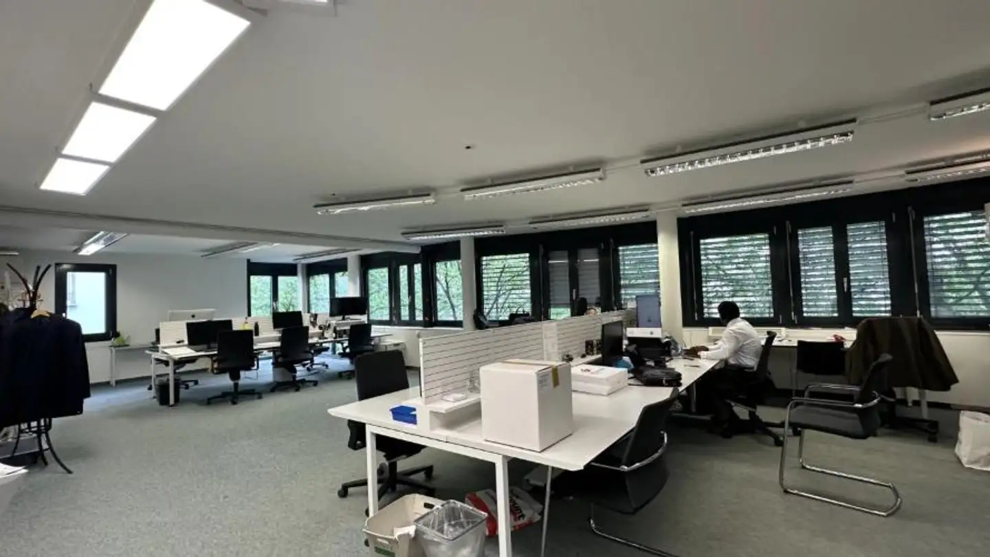 Office space for rent - Place Du Midi 21, 1950 Sion - Photo 3