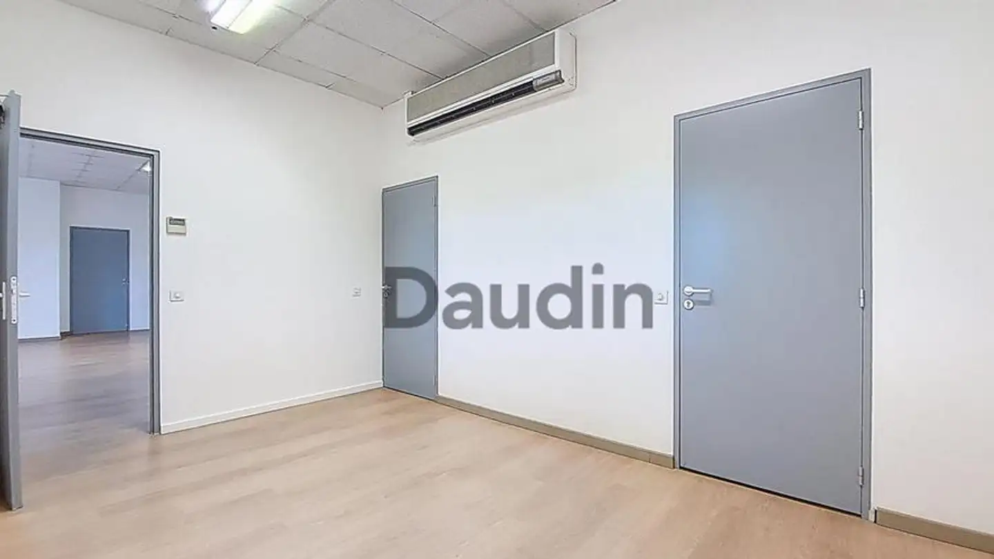 Office space for rent - Rue Du Cardinal- Journet 27, 1217 Meyrin - Photo 4
