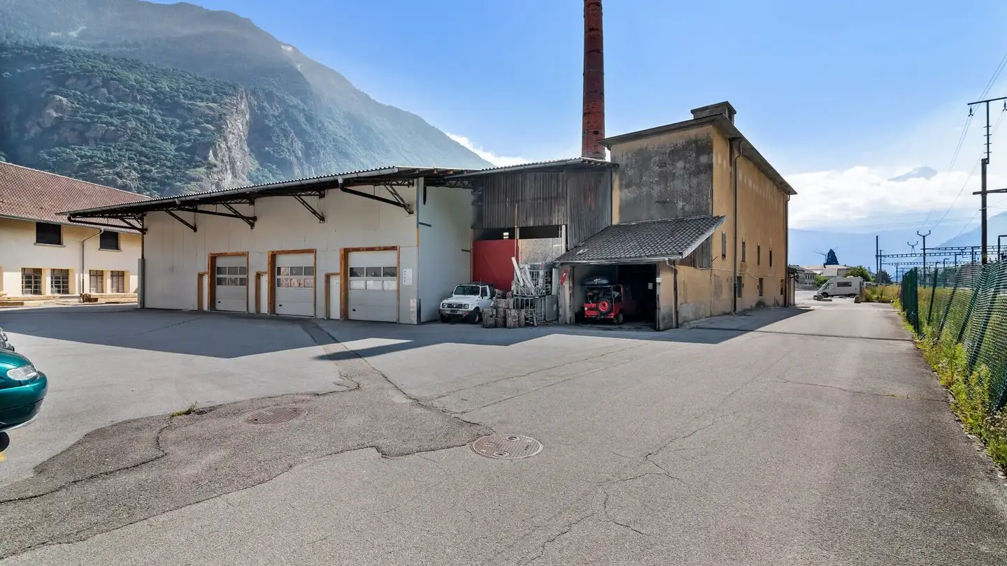 Commercial à louer - Rue De La Grande Charrière 38, 1904 Vernayaz - Photo 2