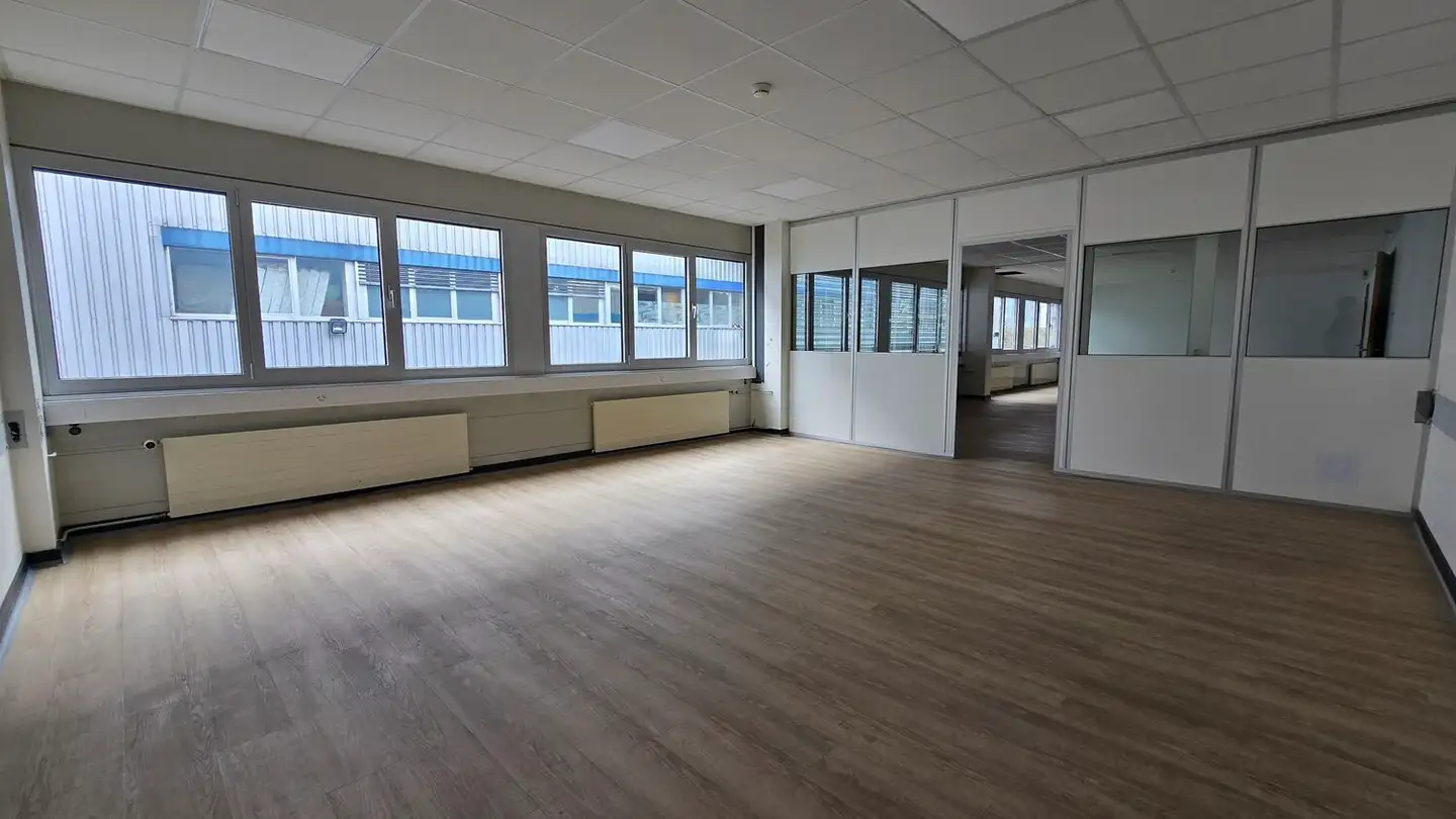 Office space for rent - Avenue Des Sports 42, 1400 Yverdon-les-Bains - Photo 3