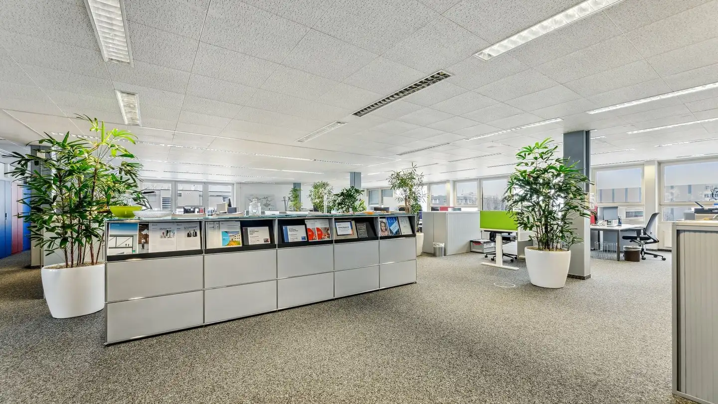 Bureau à louer - Bahnstrasse 58, 8105 Regensdorf