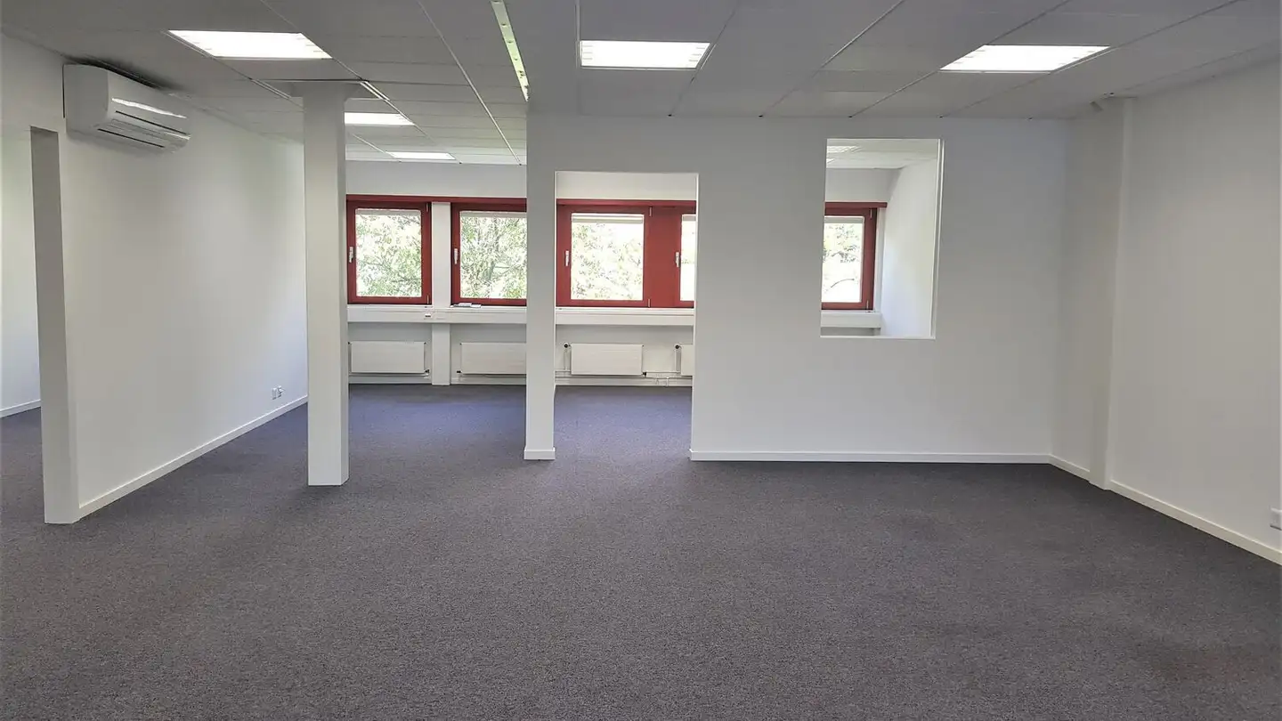 Office space for rent - Rue Des Tuillières 1, 1196 Gland - Photo 4