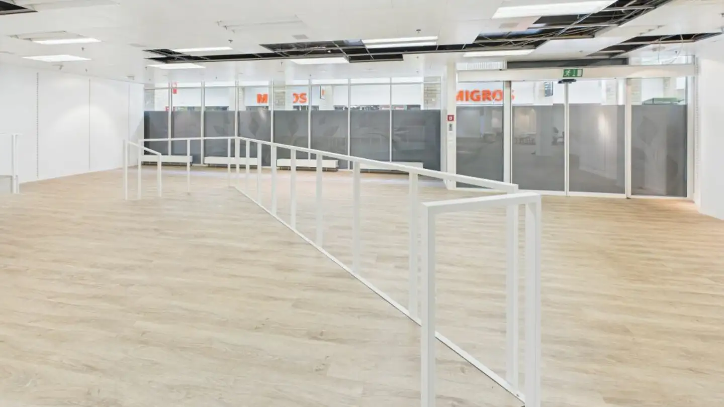 Shop for rent - Zugerstrasse 15, 6330 Cham - Photo 4