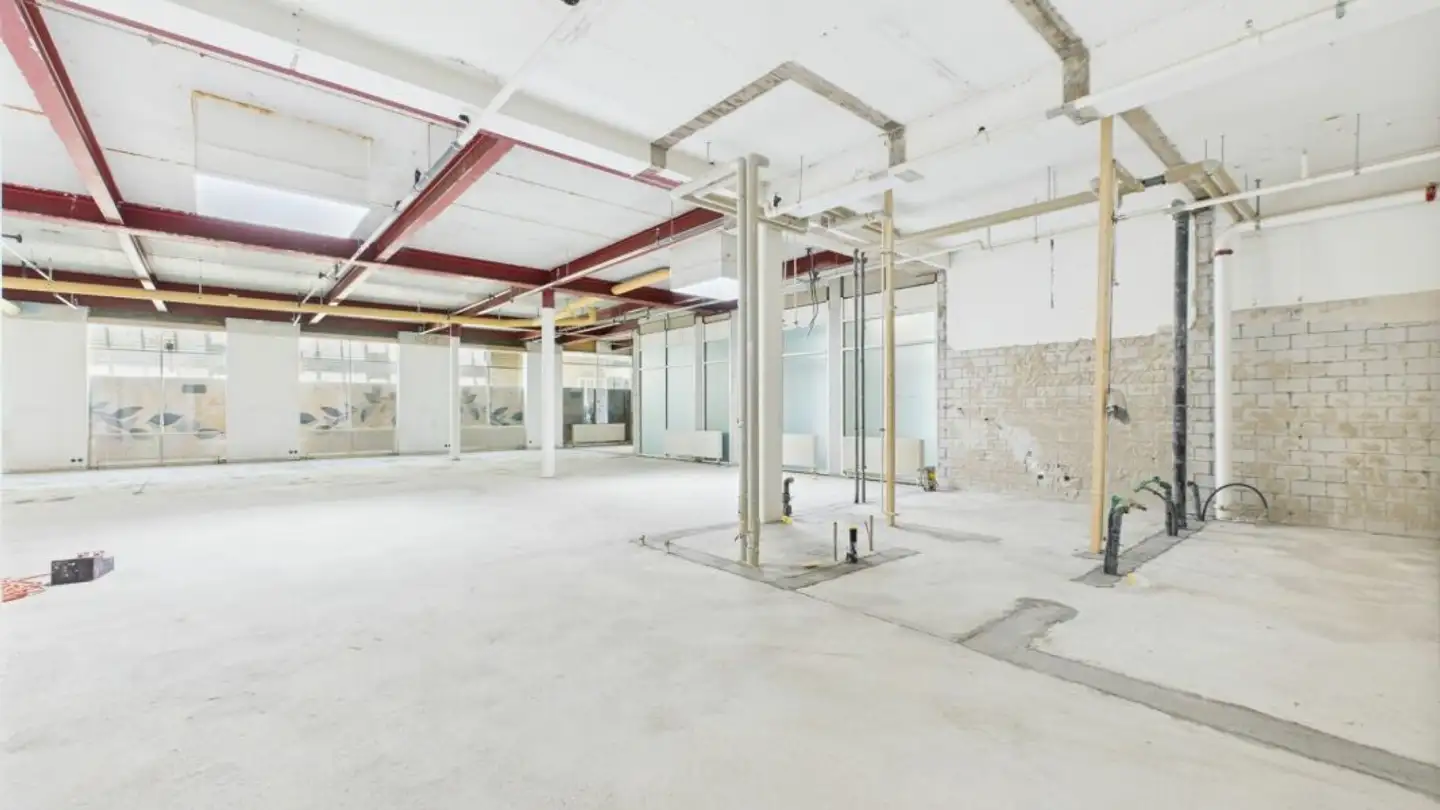 Shop for rent - Zugerstrasse 15, 6330 Cham - Photo 3
