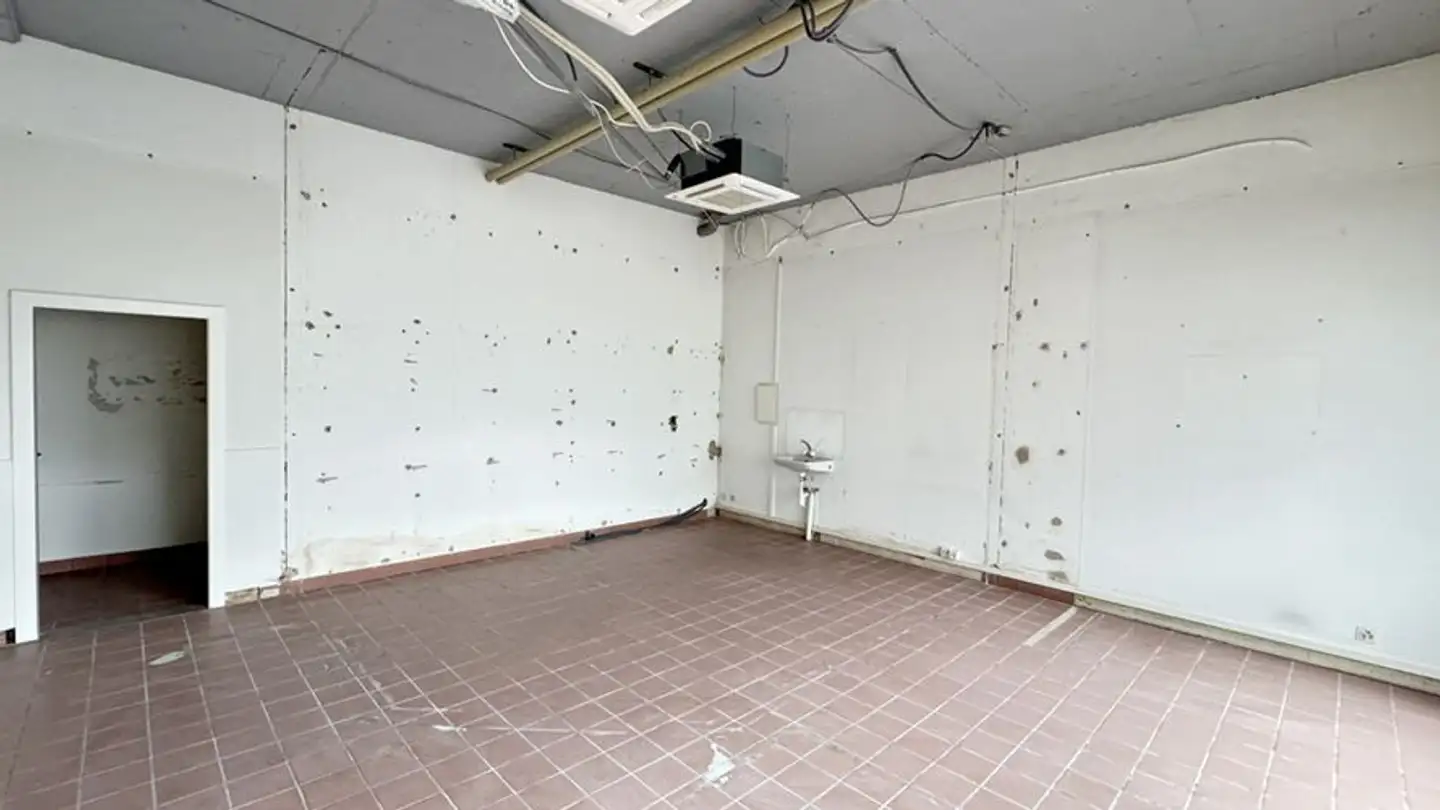 Commerciale in affitto - Rue Des Tanneurs 3, 2900 Porrentruy - Foto 2