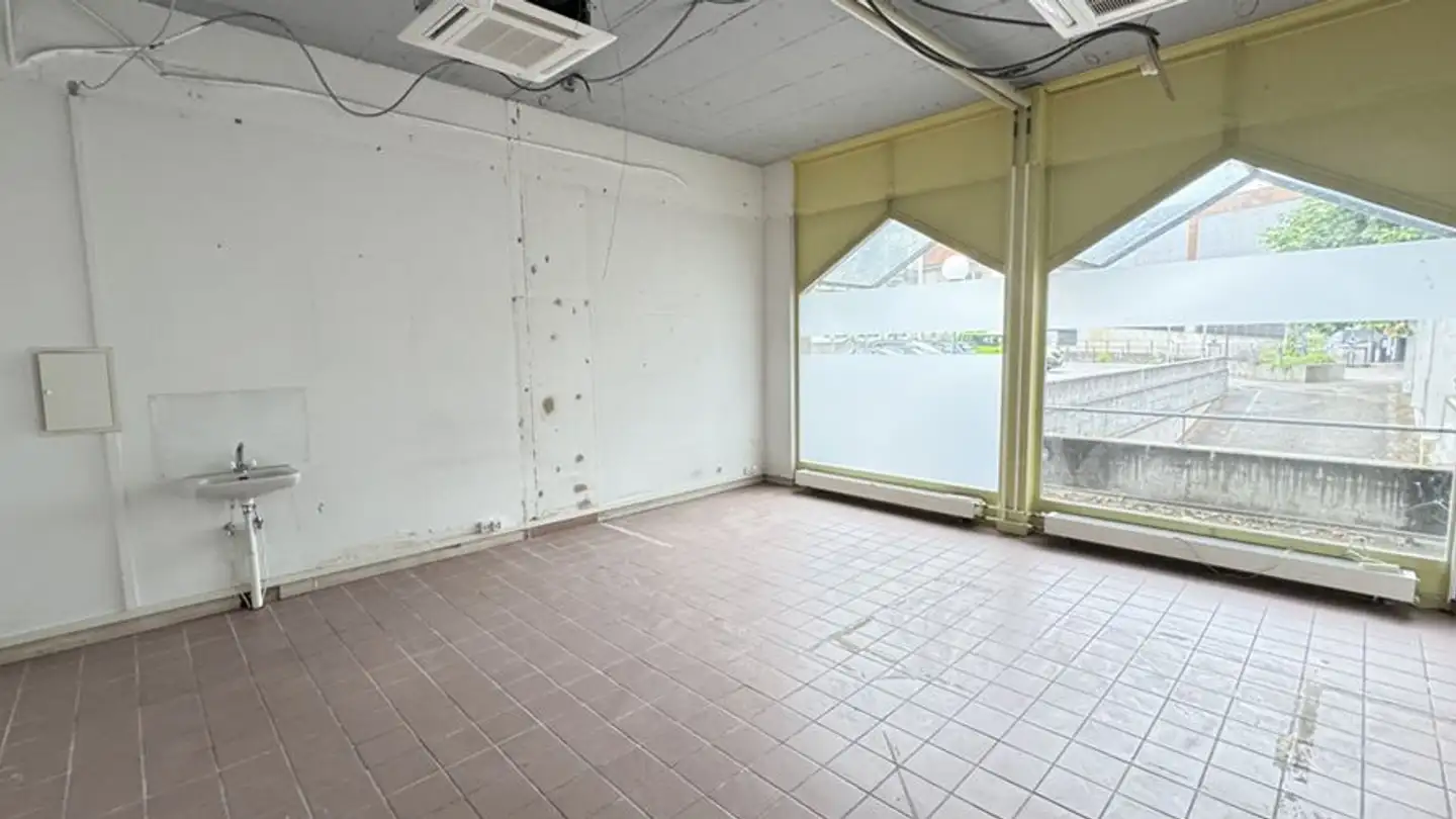 Commerciale in affitto - Rue Des Tanneurs 3, 2900 Porrentruy - Foto 3