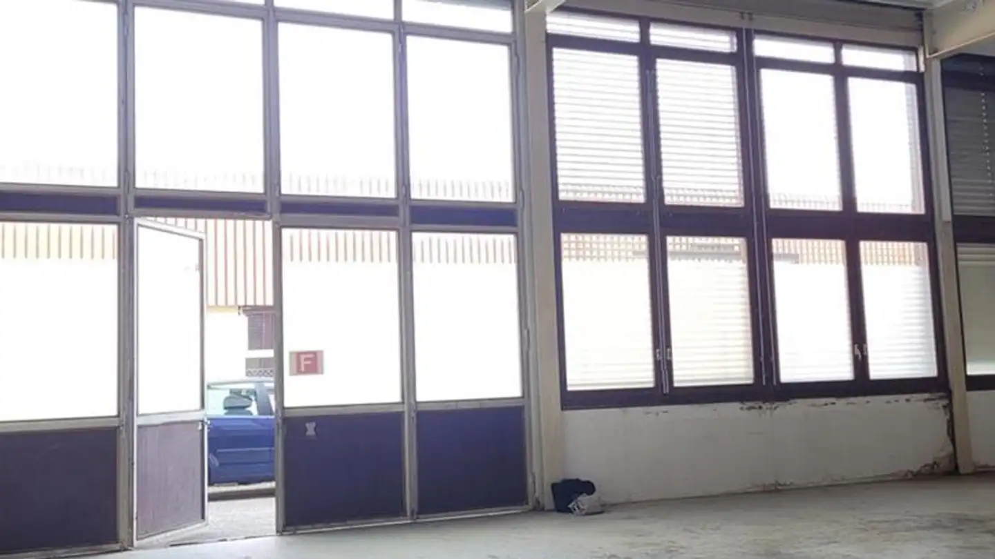 Espace de stockage à louer - Rue Du Pré-De-La-Fontaine 13, 1242 Satigny - Photo 2