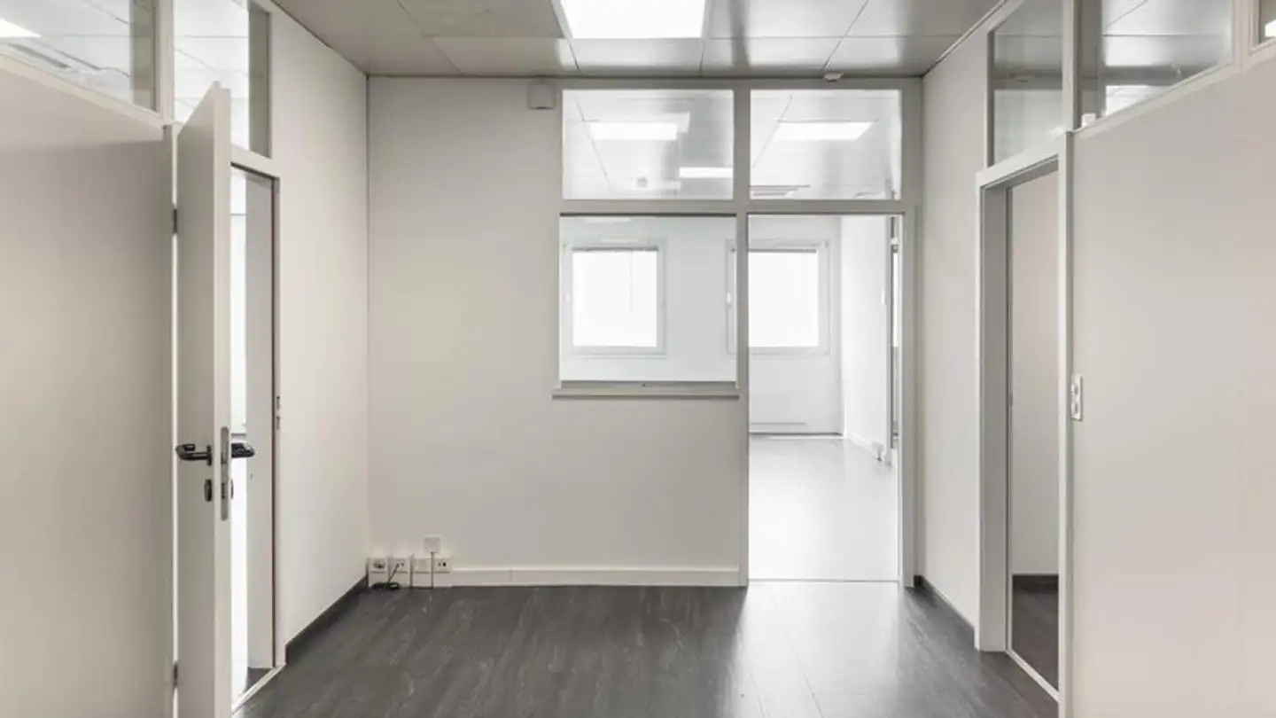 Bureau à louer - Rue Des Sablières 5, 1242 Satigny - Photo 4